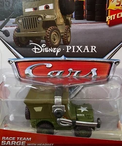DISNEY PIXAR CARS ""RACE TEAM SARGE CON AURICOLARE"" NUOVO IN CONFEZIONE, SPEDIZIONE IN TUTTO IL MONDO - Foto 1 di 2