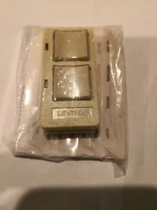 Leviton Face For Wall Mounted Area Controller 006-6450-2 NUEVO marfil - Imagen 1 de 2