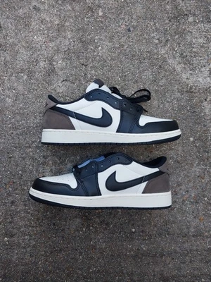 Jordan 1 Retro Low OG Mocha 7Y  - Image 1 of 4