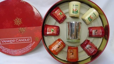 Yankee Candle Holiday Gift Tin Sampler w/ Holder & 8 Votives NIB c398 - Image 1 of 4