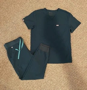 Figs FIONLITE FREEx Scrub Set Small Top Large Jogger Scrubs Caribbean Blue Green - Picture 1 of 15