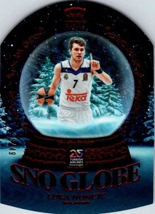 2024-25 Panini Crown Royale Euroliga #25 Luka Doncic/49 Red Sno Globe Madrid - Imagen 1 de 2