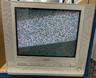 SAMSUNG UW-21J10VD 21" Retro Gaming VHS DVD MP3 Combi RGB CRT COLOUR TV Monitor - Image 1 of 4