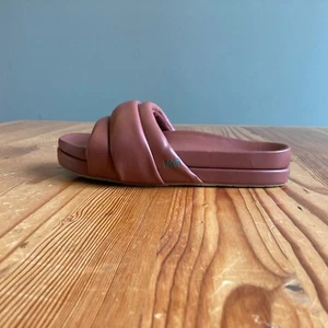 8 - Sandalias Combi $180 Marrón Cuero Vegano The Softie Slide 1006AC - Imagen 1 de 8