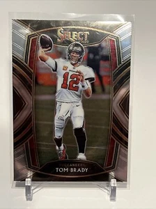 2020 Select TOM BRADY Club Level #201 Tampa Bay Bucs Buccaneers Base - Picture 1 of 2