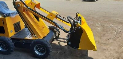 Neuer polnischer Mini Radlader MS-L116FS mit Klappschaufel 4-in-1 – NettoPreis - Bild 1 von 4