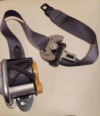 Cinturón de seguridad del conductor izquierdo Hyundai Tucson 2012-2015 Foto 1 de 4