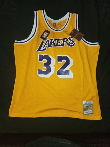 Mitchell & Ness Hardwood Classic Los Angeles Lakers Magic Johnson (Size 2XL)🔥🔥 Cover