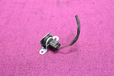 Unidade de sensor de aceleração traseira BMW E60 E63 E64 3/5/6/7/8 Series M5 M6 fabricante de equipamento original - Imagem 1 de 4