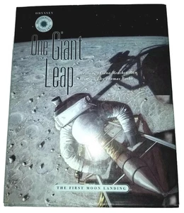 One Giant Leap. The First Moon Landing A Book by Dana Meachen Rau.  - Foto 1 di 6