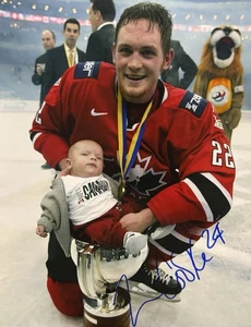 Matt COOKE SIGNED 8x10 Photo! Vancouver Canucks LEGEND! Team Canada Champ! W/COA - Picture 1 of 3