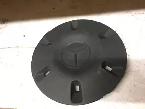 MERCEDES BENZ SPRINTER 906 2.1 2.2 CDi MWB LWB HUB CENTRE CAP A9064010025 313 - Picture 1 of 3