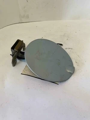 Tapa tapa puerta tanque de combustible gas FORD FOCUS 08 09 10 11 Foto 1 de 4