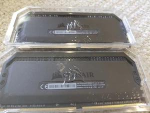 Corsair Dominator Platinum RGB 32GB (2x16GB) DDR4 3200MHz C16 – Made in Taiwan - Picture 1 of 3