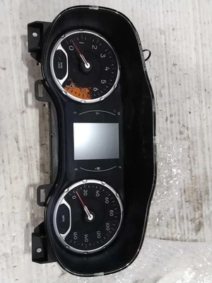 Jeep Renegade 2015 velocímetro calibre OEM plateado 147 k millas NJ25-21828-543806 Foto 1 de 4