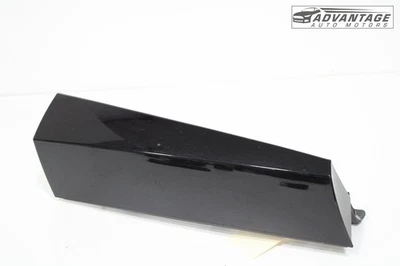 2015-2020 GMC YUKON REAR RIGHT SIDE D PILLAR APPLIQUE MOLDING COVER 22826303 OEM - Image 1 of 4