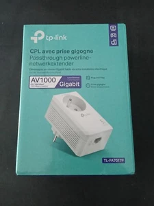 CPL TL-PA7017P AV1000 Gigabit TP-Link avec prise gigogne - Afbeelding 1 van 2