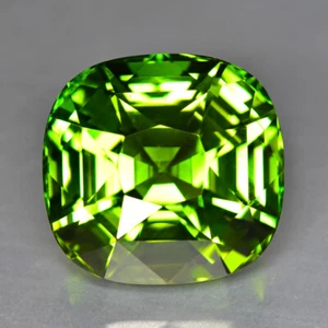 Turmalina nigeriana sin calefacción color verde vivo claro corte cojín maestro de 18,23 quilates - Imagen 1 de 2