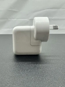 Genuine Apple iPod/iPhone 5V Australian USB Power Adapter Charger (A1205) 6229 - Picture 1 of 3