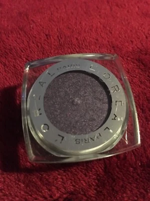 L'Oreal  Infallible Eye Shadow 555 Perpetual Purple. NEW - Image 1 of 2
