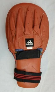 Guanto da sparring VINTAGE Adidas Kickboxing Karate Judo Boxe MMA Made in Korea - Foto 1 di 10
