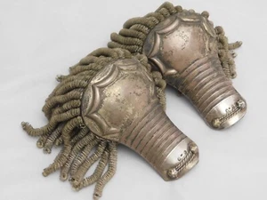 MILITARIA PAAR EPAULETTEN–SCHULTERKLAPPEN MIT FRANSEN SILBER 800-ER ITALIEN 1875 - Picture 1 of 7