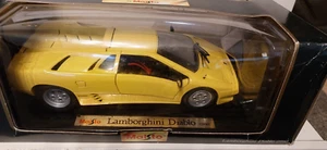 Maisto Diecast Model Car Lamborghini Diablo 1990 Scale 1:18 Boxed in v/g cond. - Picture 1 of 5