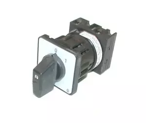 INTERRUPTOR SELECTOR MANTENIDO 2 POSICIONES EATON MOELLER t0-1-15402 23 amperios - Imagen 1 de 1