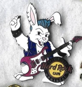 Hard Rock Cafe Pin Closed Montreal Easter 2009 Rocking Bunny pin A1 - Picture 1 of 1