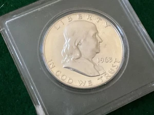 1963 Silver Franklin Half Dollar - R40 - Picture 1 of 2