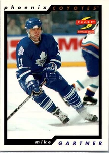 1996-97 Score #154 Mike Gartner - Picture 1 of 2