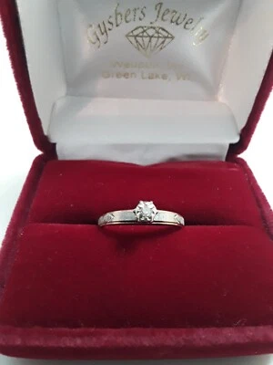 Винтажное кольцо из желтого + белого золота 10 карат с бриллиантом размер 6 - Изображение 1 из 4