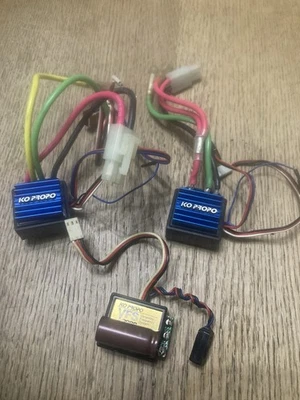 EXCELLENT EX DISPLAY KO PROPO VFS 2000 ESC BUNDLE FIT TAMIYA KYOSHO NIKKO & MORE - Image 1 of 4