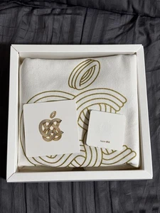 Apple Ginza Store Wiedereröffnung Gedenk Neuheit Tragetasche Tasche Untersetzer Pins mit Box - Bild 1 von 3