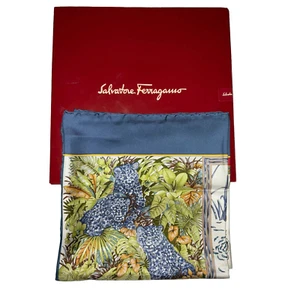 Sciarpa Salvatore Ferragamo 100% seta giungla animali stampa copricapo collo nuova con etichette - Foto 1 di 17
