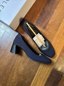 Sz 9 - Comfortable Women's Mid Heel Pump in Navy Stretch Gabardine Fabric CASTA - Picture 1 of 10