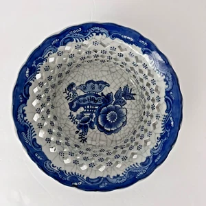 Blue White Fruit Bowl Round Reticulated Chinese Floral Crackle Finish Openwork - Picture 1 of 5