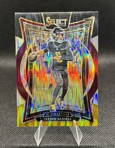 2024 Panini Select Jayden Daniels (RC) BLACK & GOLD SHOCK PRIZM #26 COMMANDERS  - Foto 1 di 2