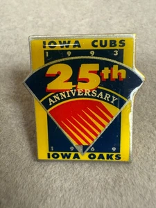 Prendedor conmemorativo coleccionable del 25 aniversario del equipo de béisbol de los Iowa Cubs 1993 7182 - Imagen 1 de 3
