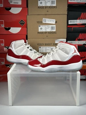 Talla 6Y/7.5W - Air Jordan 11 Retro Cherry (GS) - Muy Limpio - Caja de repuesto Foto 1 de 4