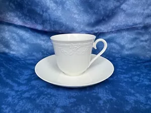 Villeroy&Boch FIORI WEISS 1 x Kaffeetasse mit Unterteller 2 tlg. V&B (mehr da) - Bild 1 von 2