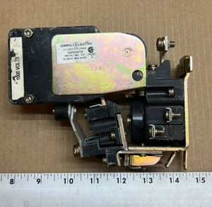 GE Heavy Duty DC Contactor 1000V, 10A, P/N 1A01DXA713 - Picture 1 of 7