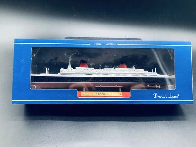 France cruise ship model 1/1250 - Image 1 of 4