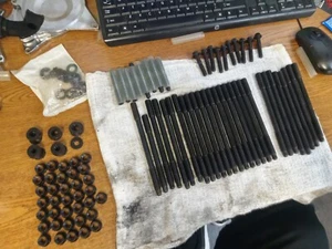 ARP High Performance Cylinder Head Stud Kits 134-4703 WARHAWK LS7X BLOCK - Foto 1 di 7