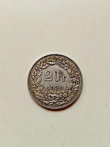 1920 SUIZA - HELVETIA Simboliza Nación Suiza Moneda de 2 Francos de Plata - Imagen 1 de 2
