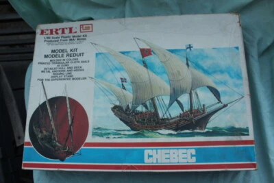 ERTL 1/80 escala plástico modelo Chebec tres mástiles velero con velas de tela Foto 1 de 4