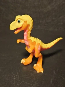 Dinosaur Train Derek Deinonychus Mini Figura 3" Curva di apprendimento 2010 Henson - Foto 1 di 5