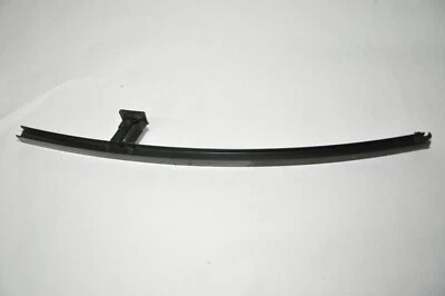 Guía de canal de marco de ventana lateral del conductor trasero derecho Suzuki Verona 2004-2006 OEM Foto 1 de 3