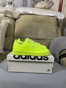 Adidas Urban Court Neon Green Trainers Shoes BNIB Size 3.5uk Women’s IF4093 - Picture 1 of 19