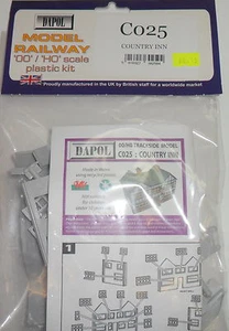 Nuevo traje Hornby Dapol Country Inn C025 - Imagen 1 de 1